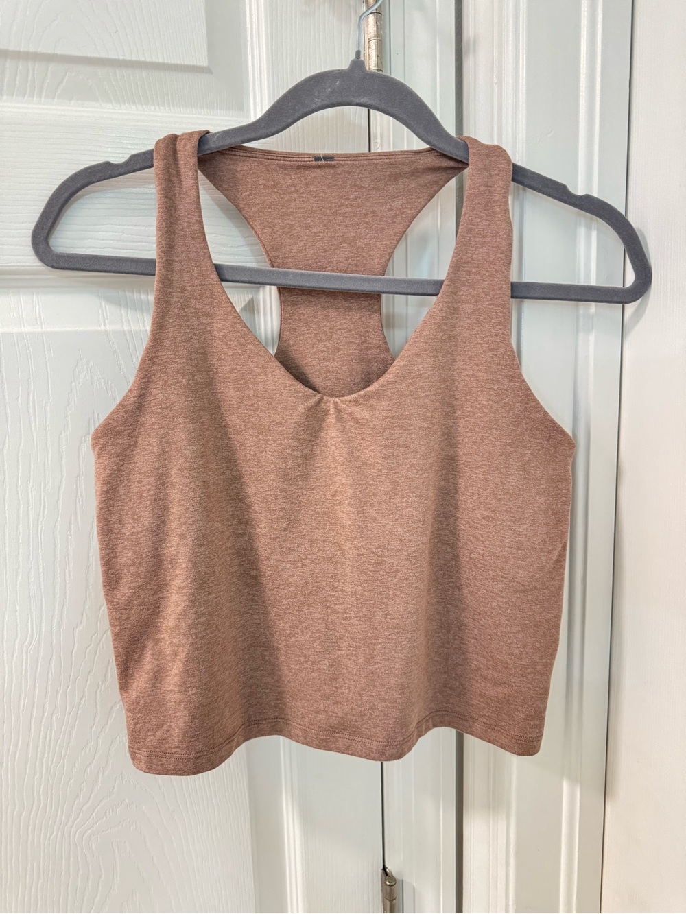 Vuori Halo Performance Racerback Crop Tank 2.0 size Large Zion rose Heather